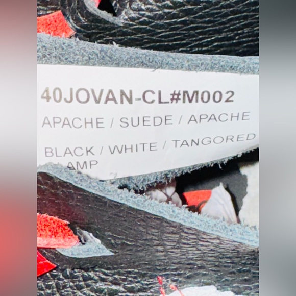 AUTHENTIC CLAMP SUEDE LEATHER Black and Red Lace-Up Shoes

SIZE 37 - Picture 6 of 11